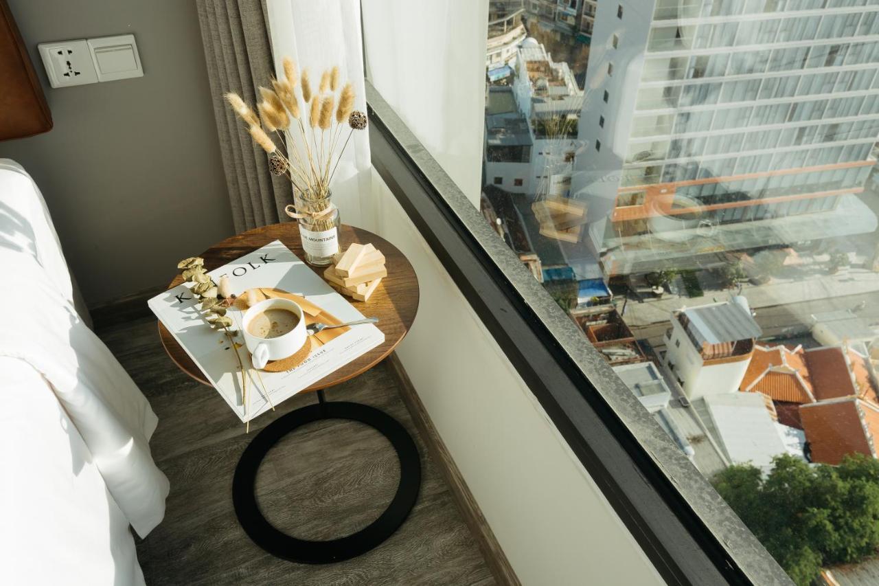 Em Oi Boutique Hotel Nha Trang Buitenkant foto