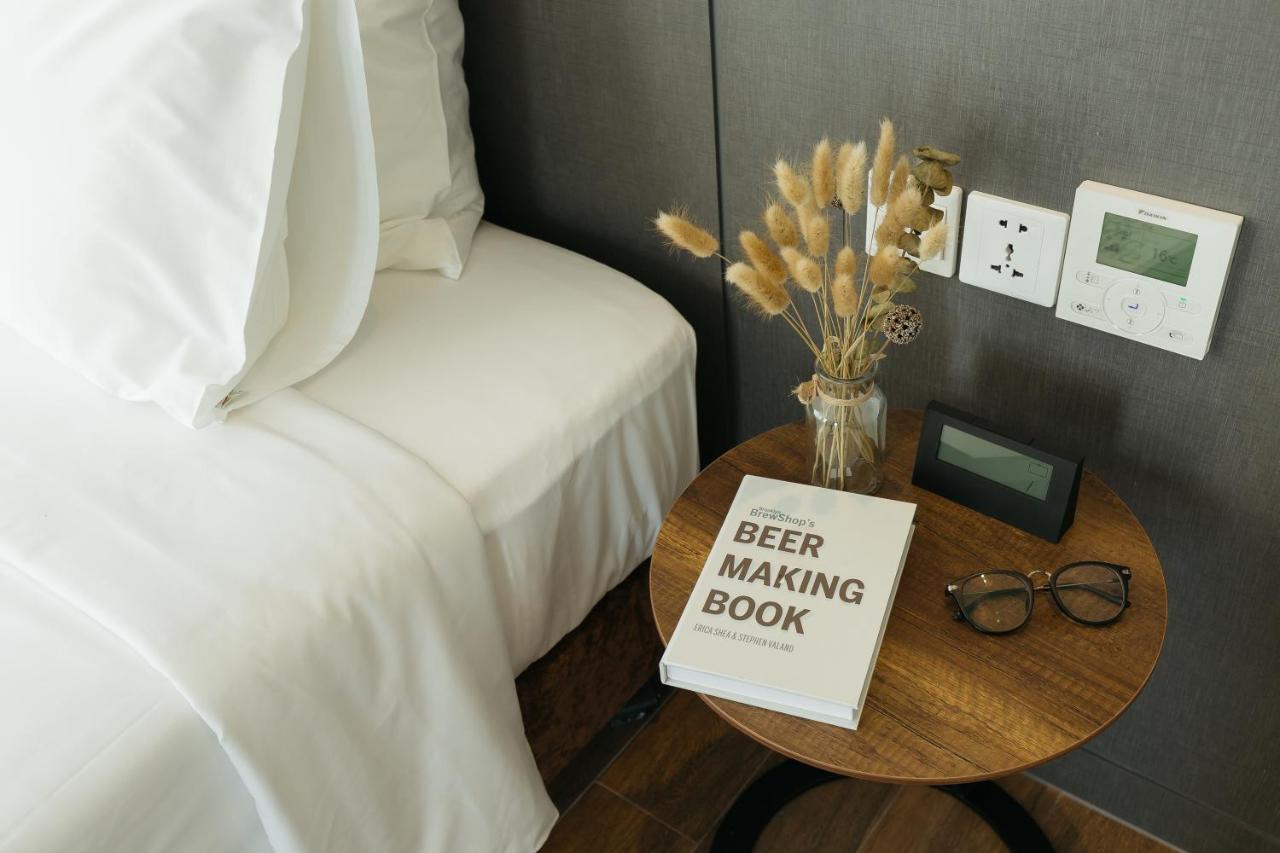 Em Oi Boutique Hotel Nha Trang Buitenkant foto