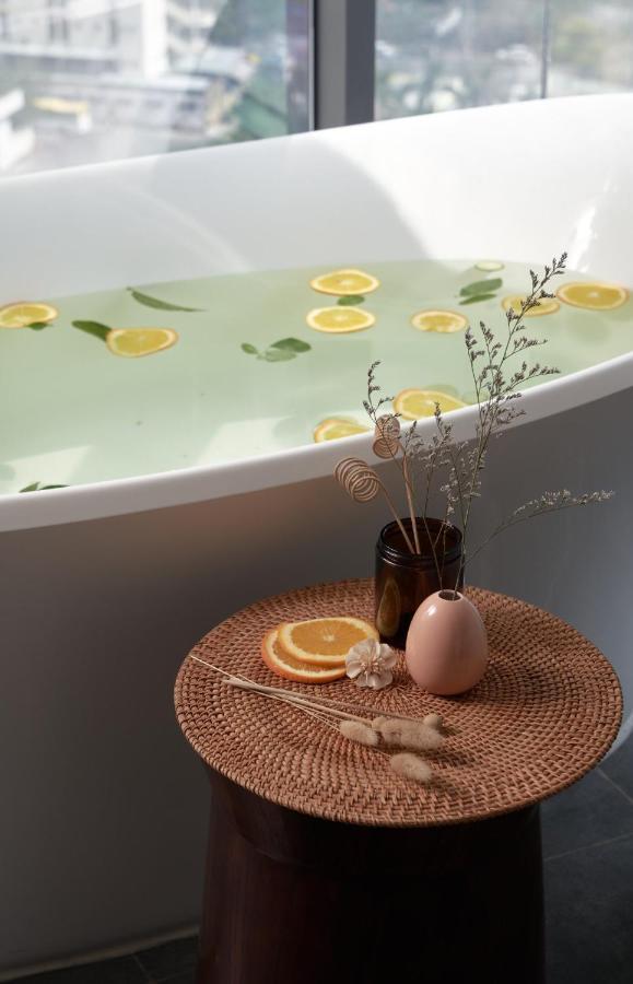 Em Oi Boutique Hotel Nha Trang Buitenkant foto