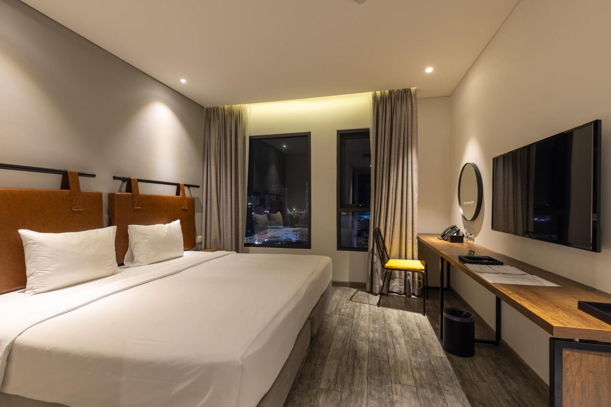 Em Oi Boutique Hotel Nha Trang Buitenkant foto