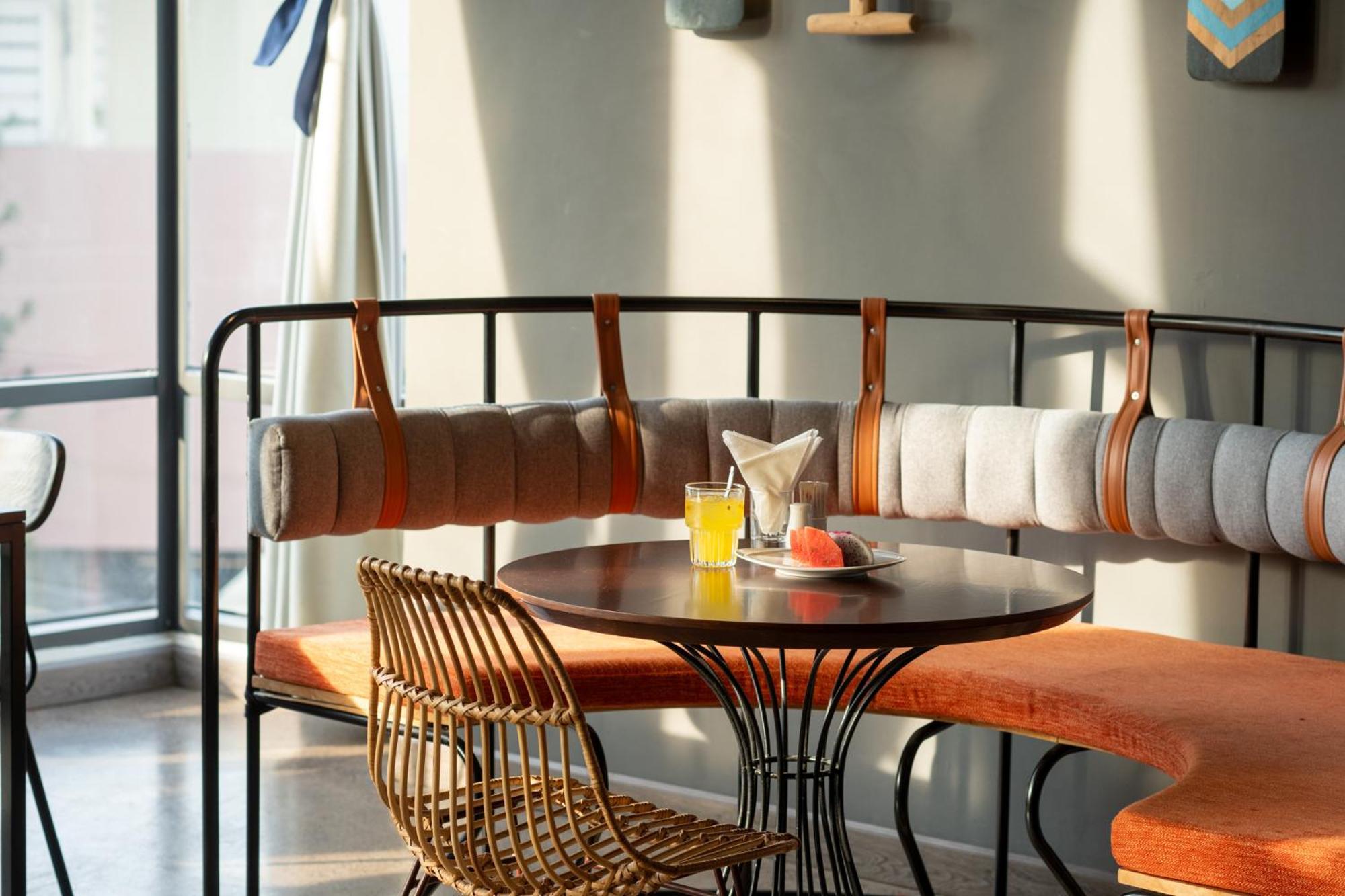 Em Oi Boutique Hotel Nha Trang Buitenkant foto